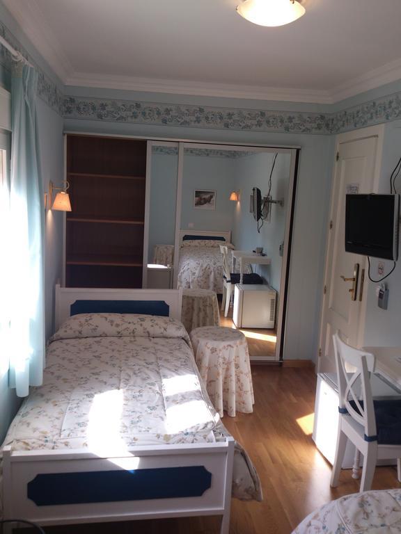 Hotel Chalet Puigdefabregas Хака Номер фото